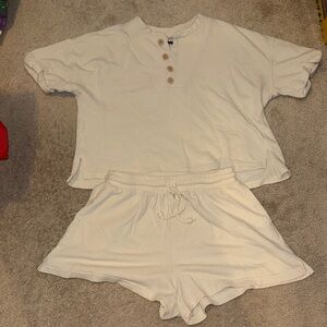 Universal Thread Off-White Short and Shirt Set